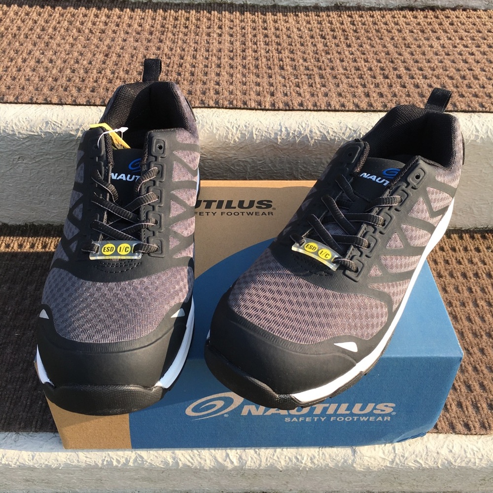 Nautilus N2421 Composite Toe Adv ESD Work Shoe